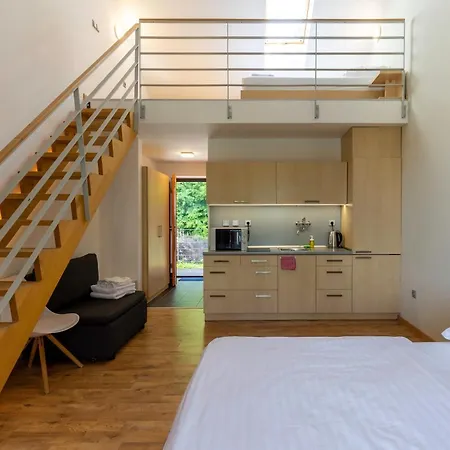 Vranovska Plaz - 3*